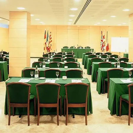 Hipocrates Curhotel Отель Сан-Фелиу-де-Гишольс