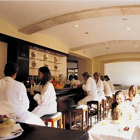 Hipocrates Curhotel Hotel