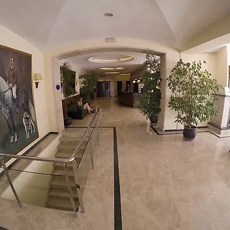 Hipocrates Curhotel Отель Сан-Фелиу-де-Гишольс