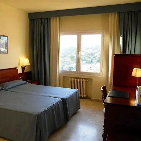 Отель Hipocrates Curhotel 4*